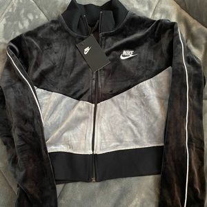Nike Cropped Jacket